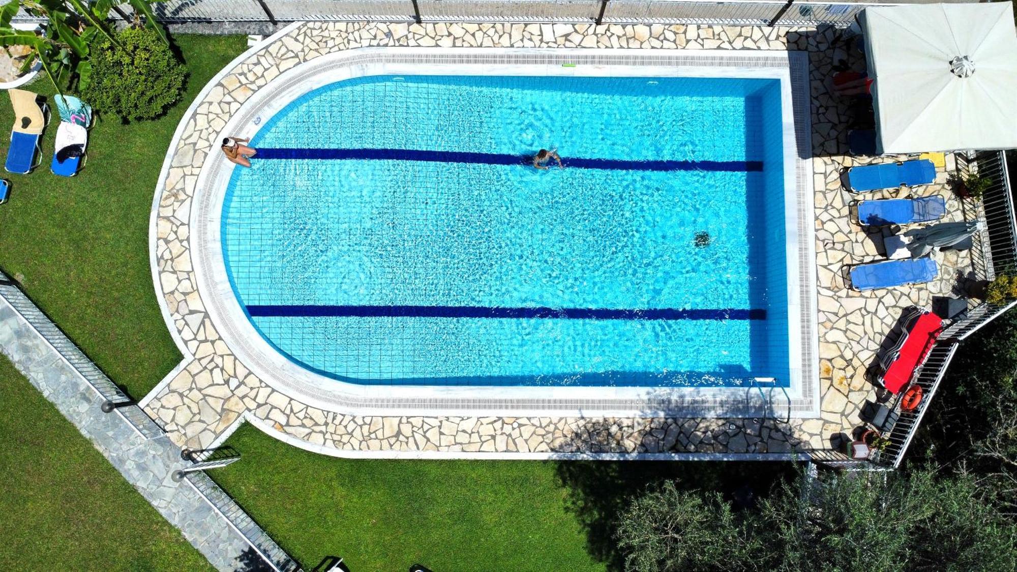 Thomas Apartments Dassia  Exterior foto